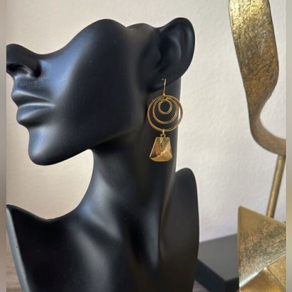 Vintage style drop earrings A102 - Picture 2 of 4